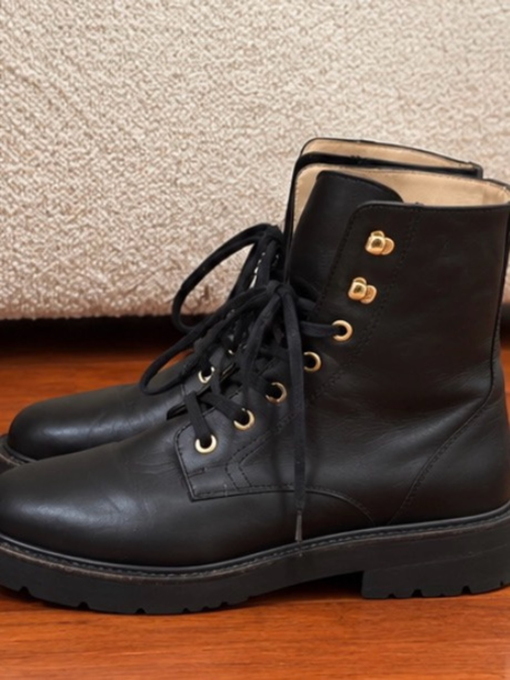 Stuart Weitzman Norrie Black Leather Combat Boots | Size 7